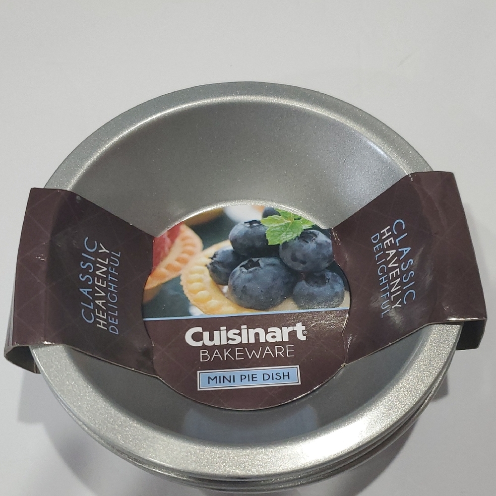 Cuisinart 4-piece Mini‎ Round Pie Dish Set new